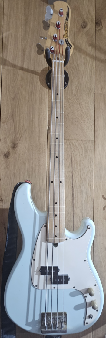 Ibanez Blazer Bass